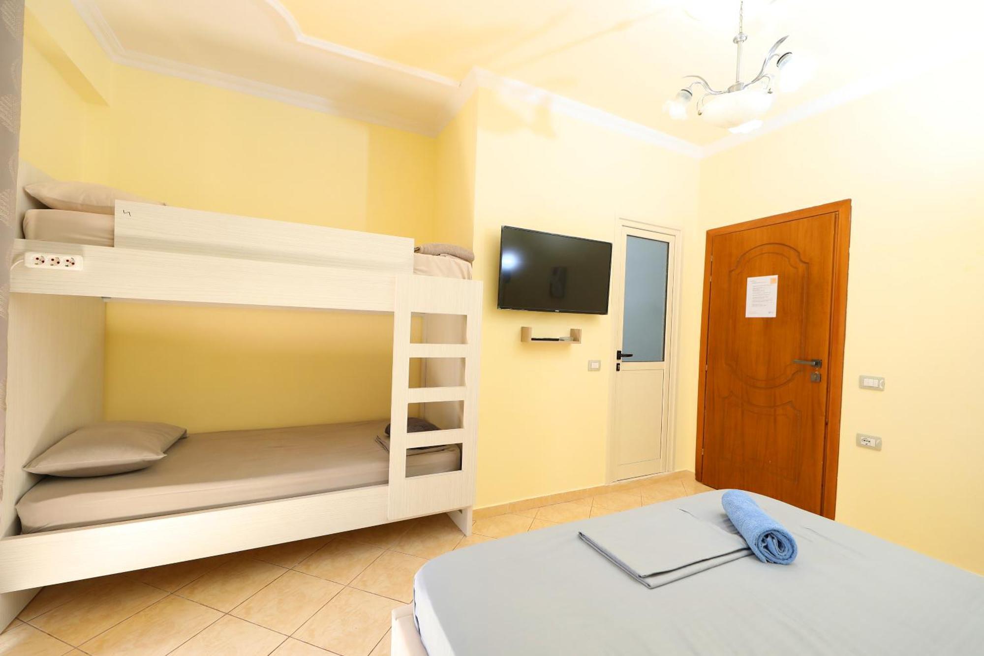 Sunny Side Apartments Влёра Экстерьер фото