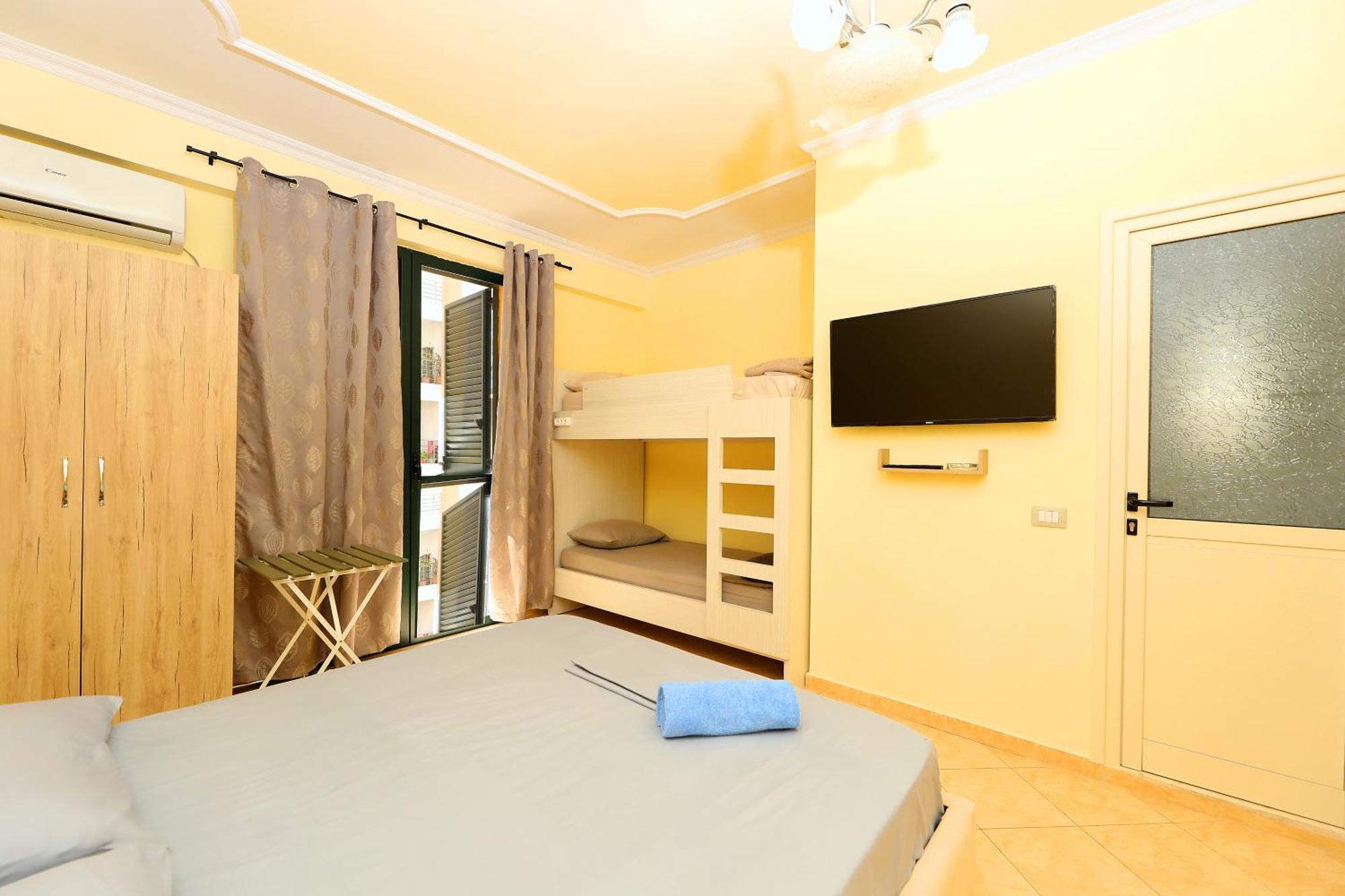 Sunny Side Apartments Влёра Экстерьер фото