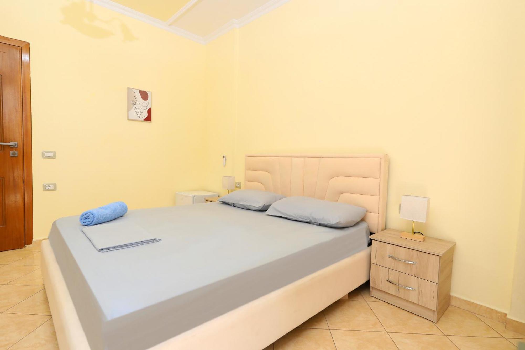 Sunny Side Apartments Влёра Экстерьер фото