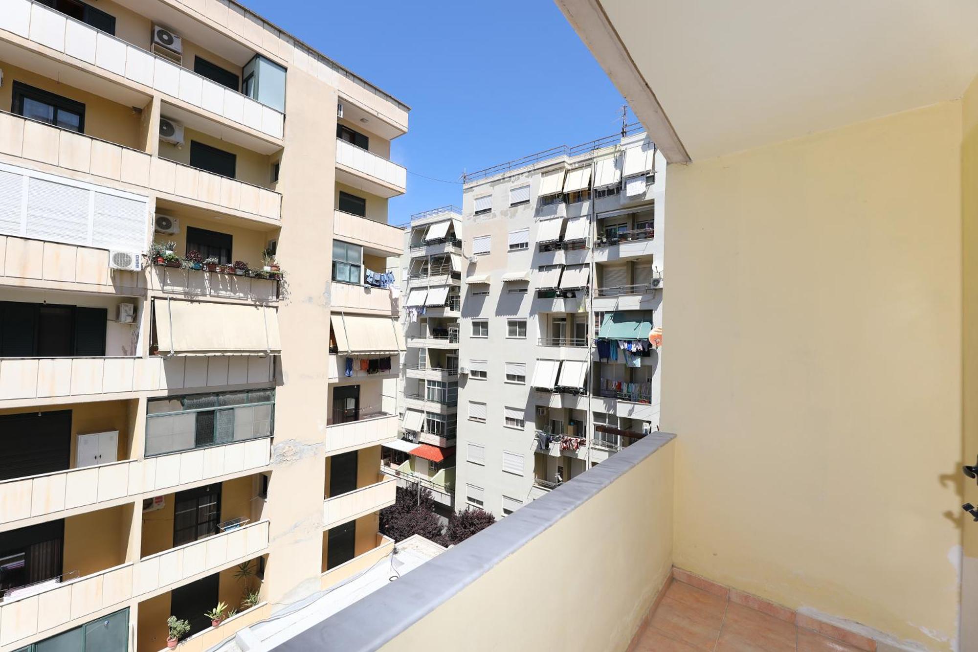 Sunny Side Apartments Влёра Экстерьер фото