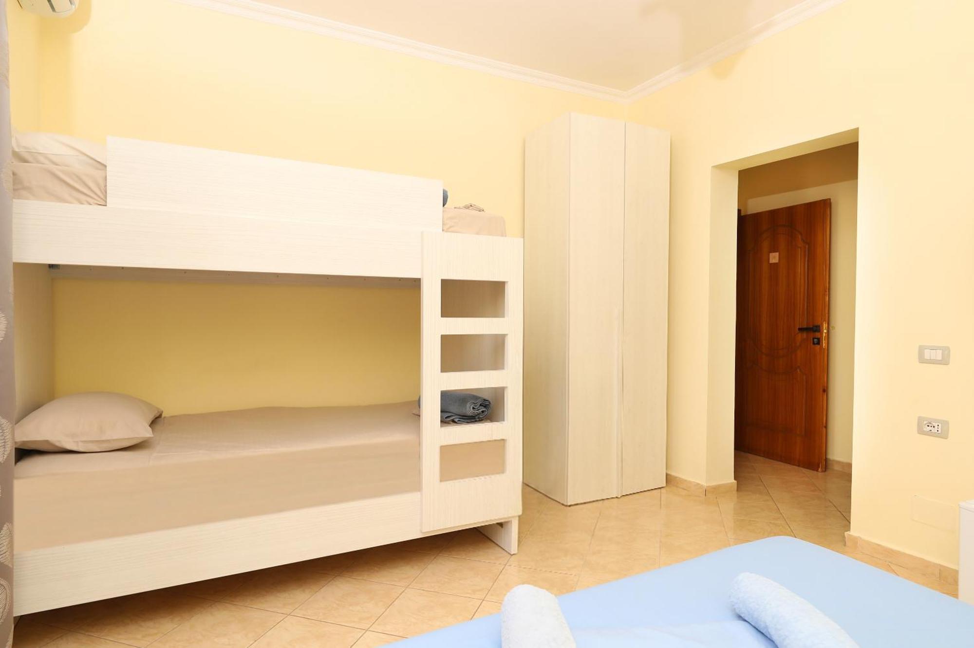 Sunny Side Apartments Влёра Экстерьер фото