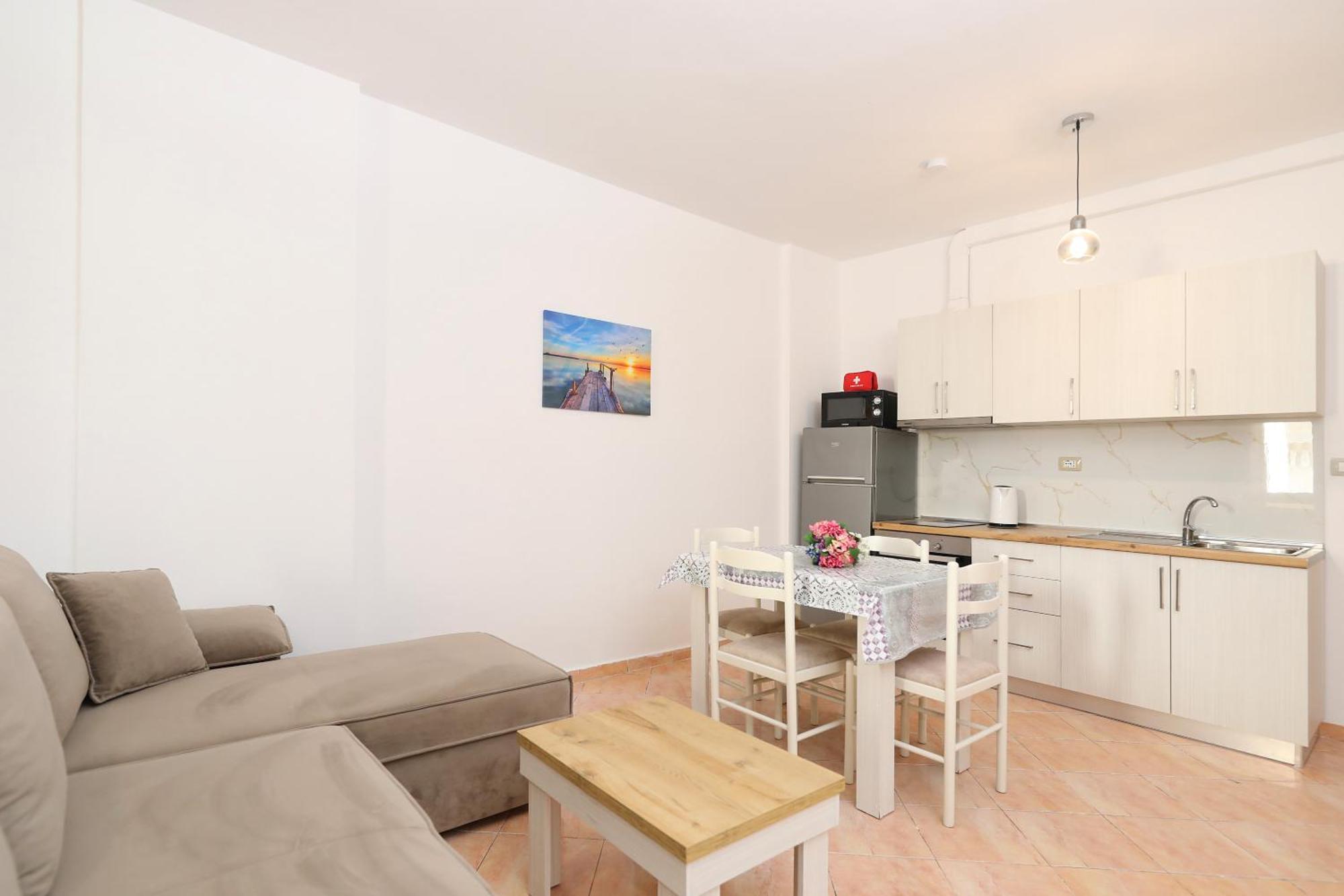 Sunny Side Apartments Влёра Экстерьер фото