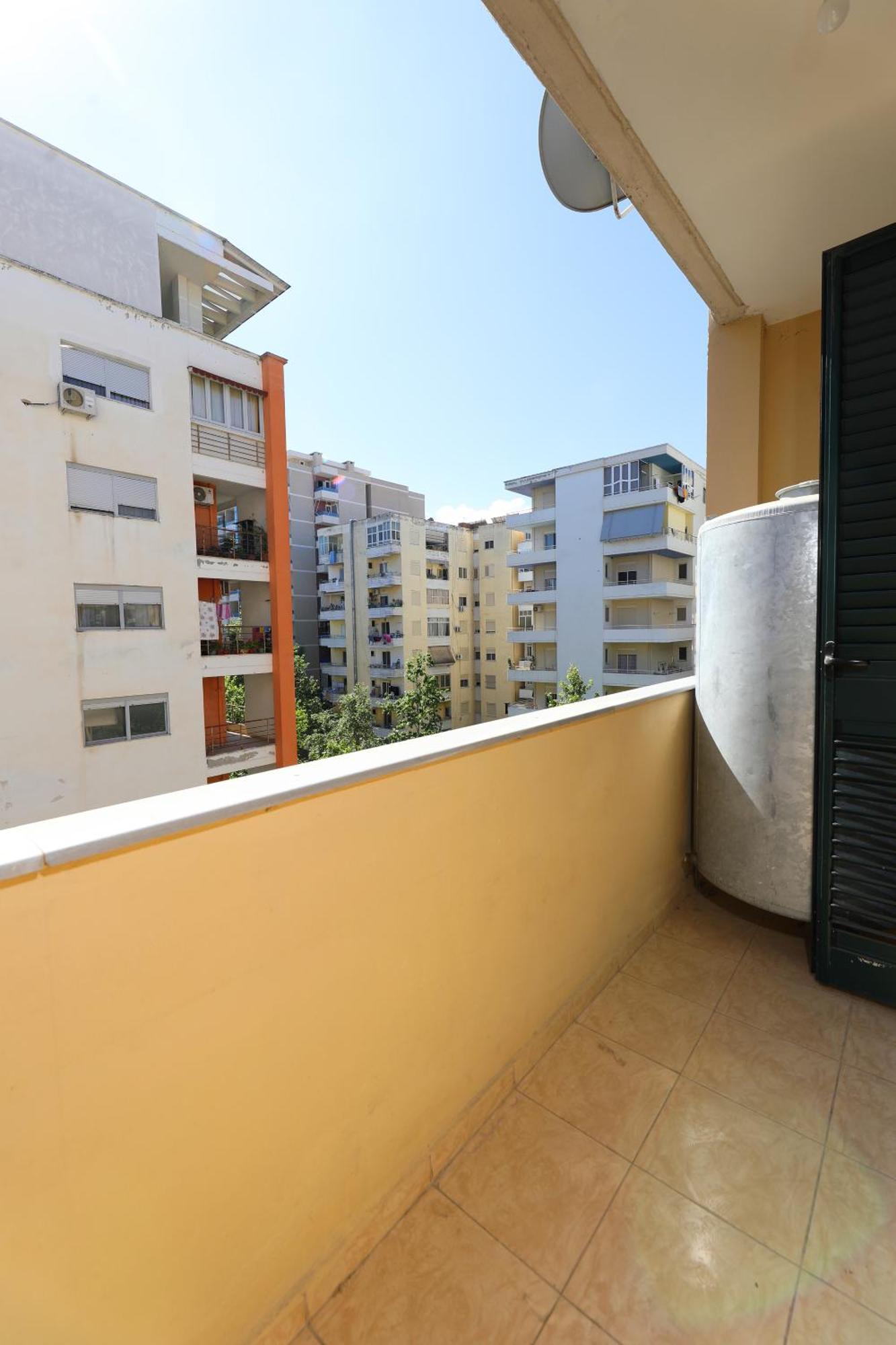 Sunny Side Apartments Влёра Экстерьер фото