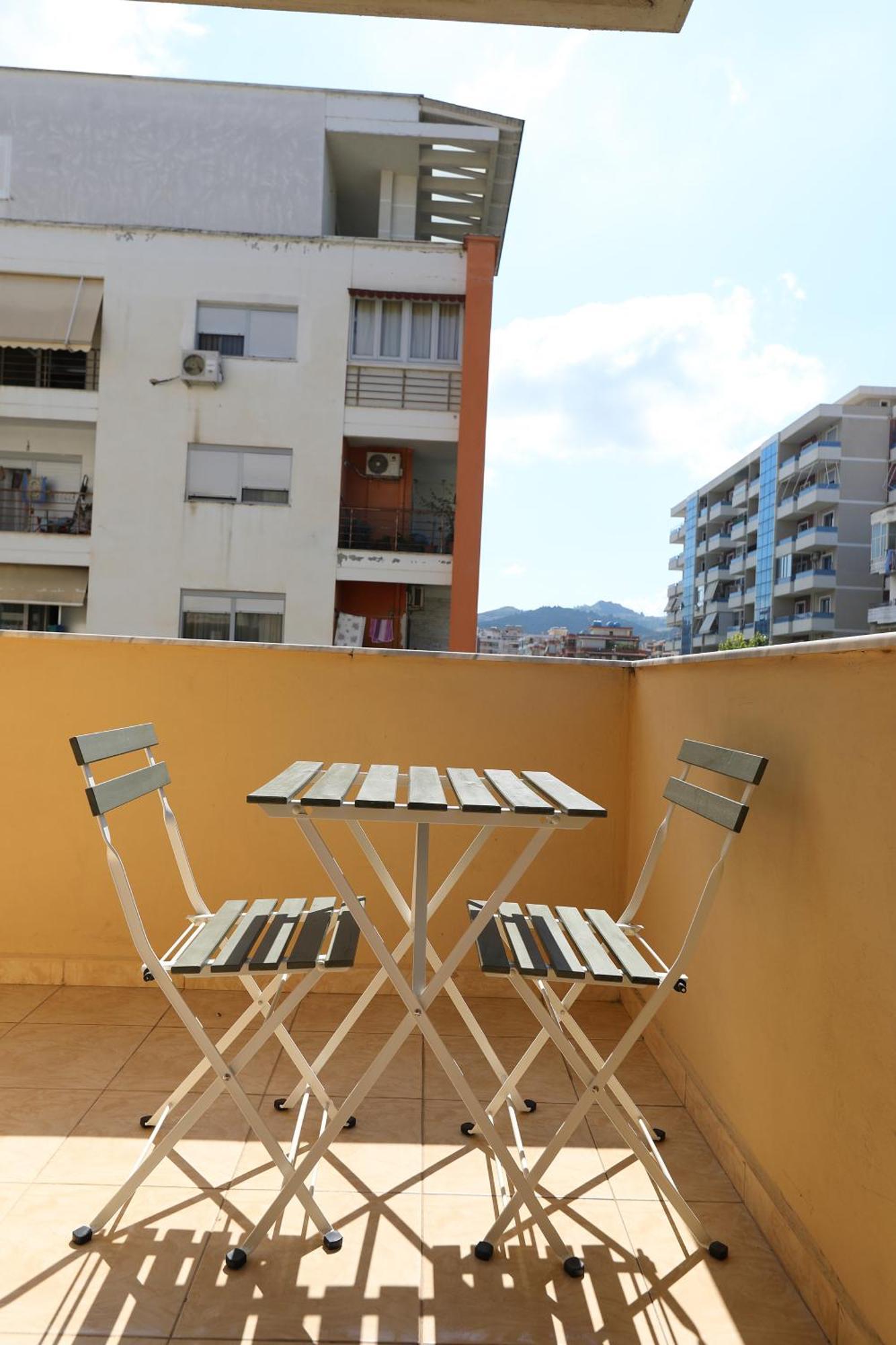Sunny Side Apartments Влёра Экстерьер фото